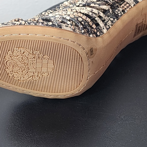 Vince Camuto Alsandra Faux Snakeskin Wovan Heels - Picture 6 of 8